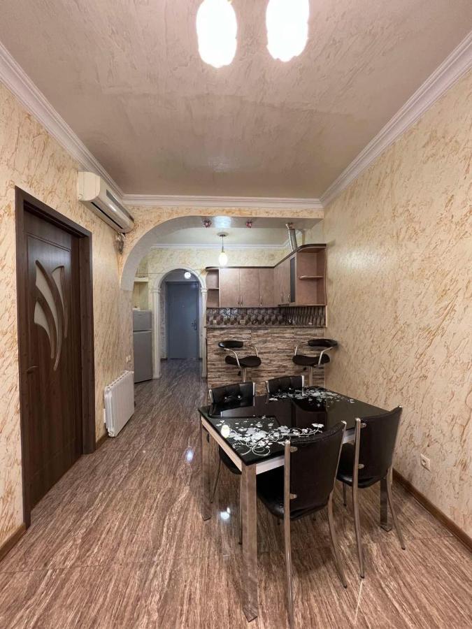 Apartment On Khimshiashvili 1 Батуми Экстерьер фото